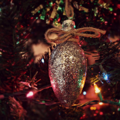 Toddler-Friendly Glitter Ornament Craft
